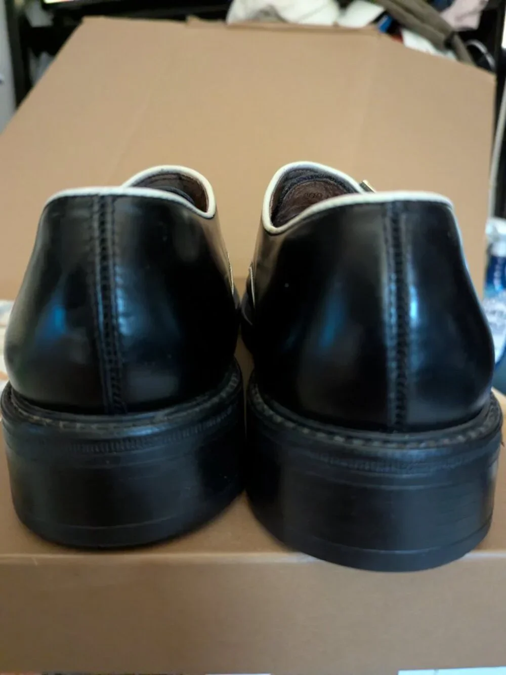 Kenneth Cole 